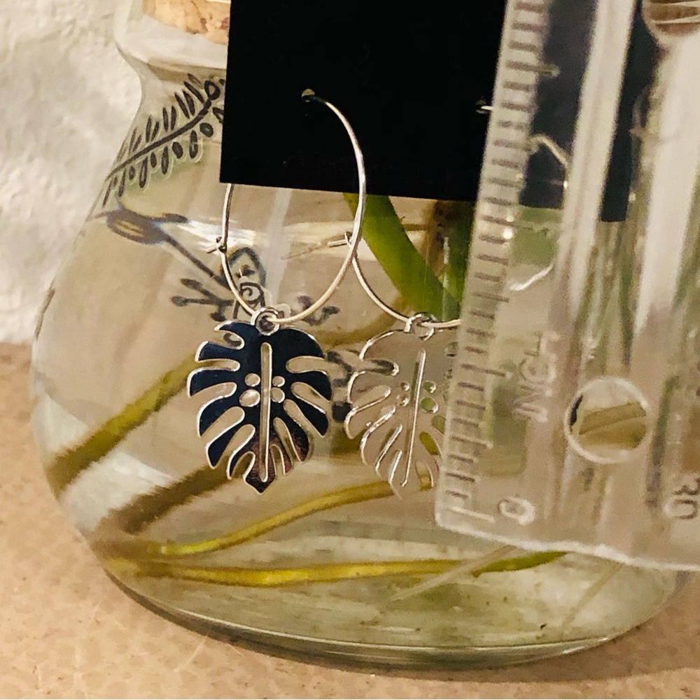 Monstera Earrings